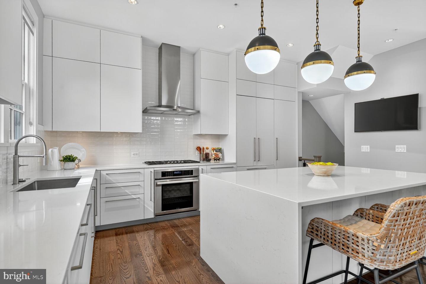 19 PIONEER MILL WAY, ALEXANDRIA, Virginia 22314, 4 Bedrooms Bedrooms, 9 Rooms Rooms,4 BathroomsBathrooms,Residential,For sale,19 PIONEER MILL WAY,VAAX2049840 MLS # VAAX2049840