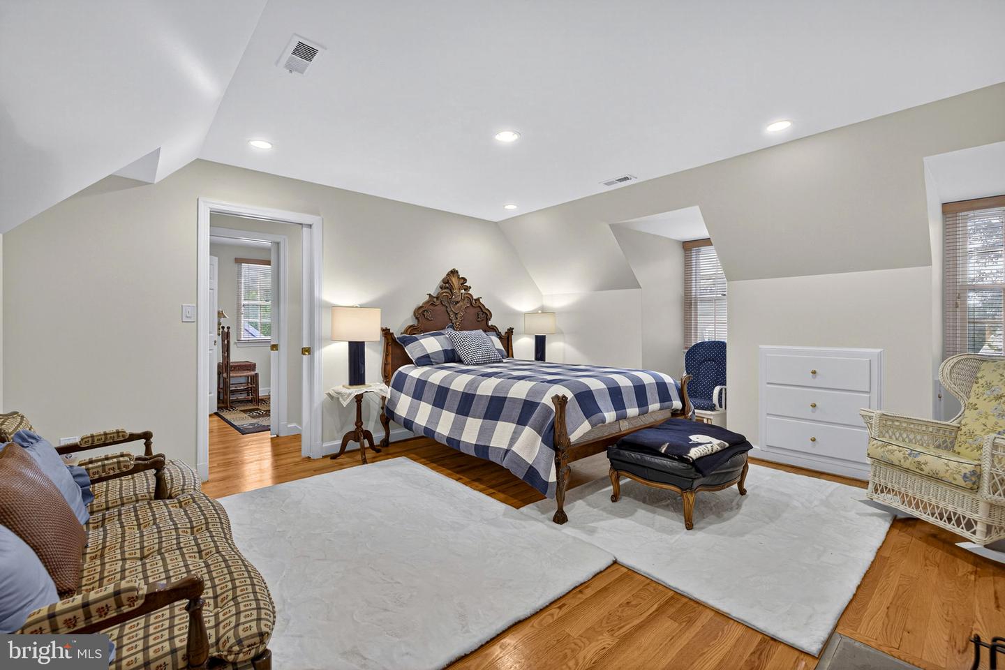 12 CHINN CT, MIDDLEBURG, Virginia 20117, 3 Bedrooms Bedrooms, ,3 BathroomsBathrooms,Residential,For sale,12 CHINN CT,VALO2107464 MLS # VALO2107464