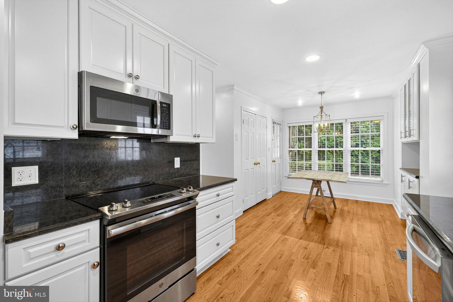 12 CHINN CT, MIDDLEBURG, Virginia 20117, 3 Bedrooms Bedrooms, ,3 BathroomsBathrooms,Residential,For sale,12 CHINN CT,VALO2107464 MLS # VALO2107464