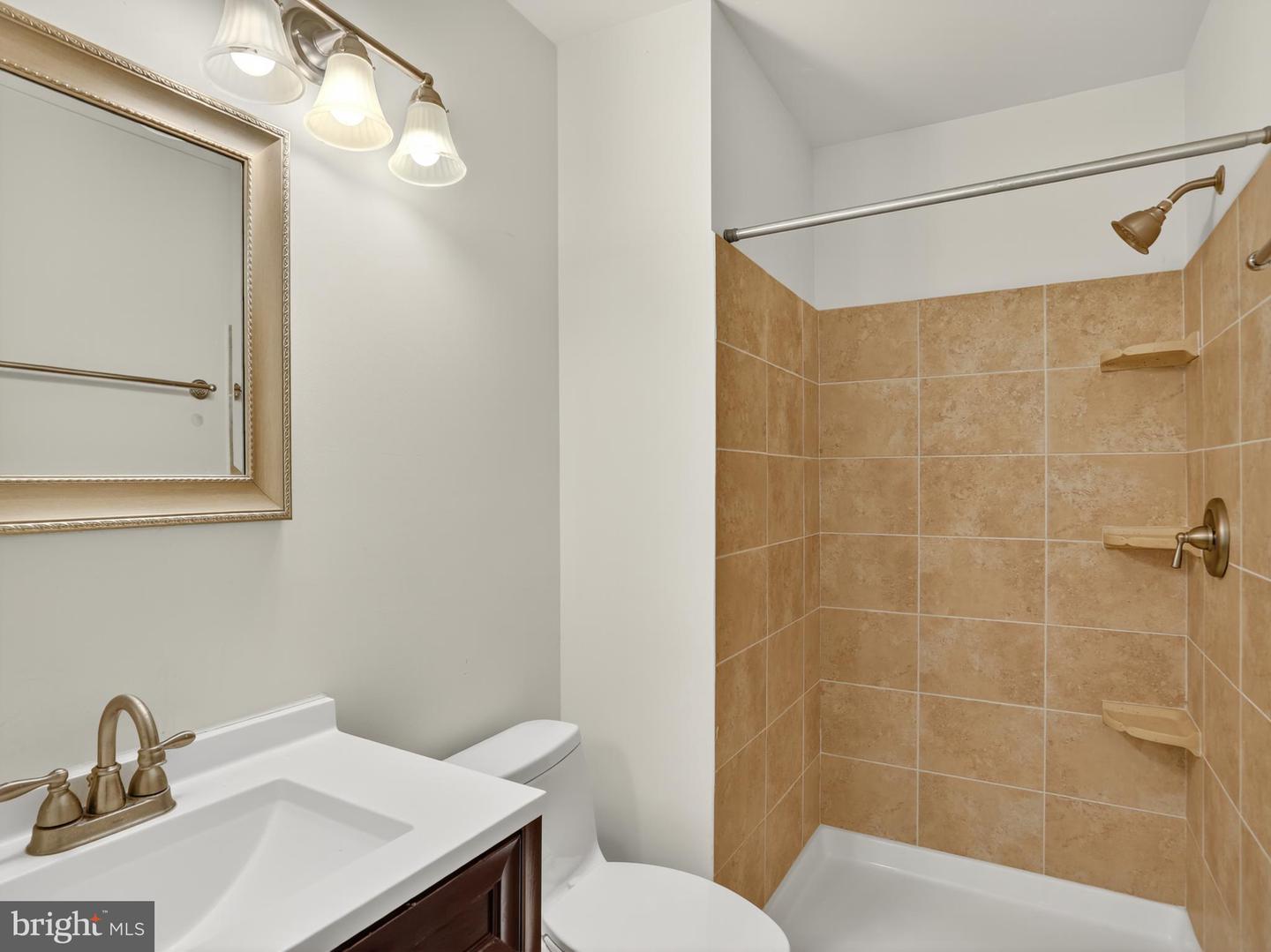 BURKE, Virginia 22015, 3 Bedrooms Bedrooms, 11 Rooms Rooms,2 BathroomsBathrooms,Residential,For sale,VAFX2268988 MLS # VAFX2268988