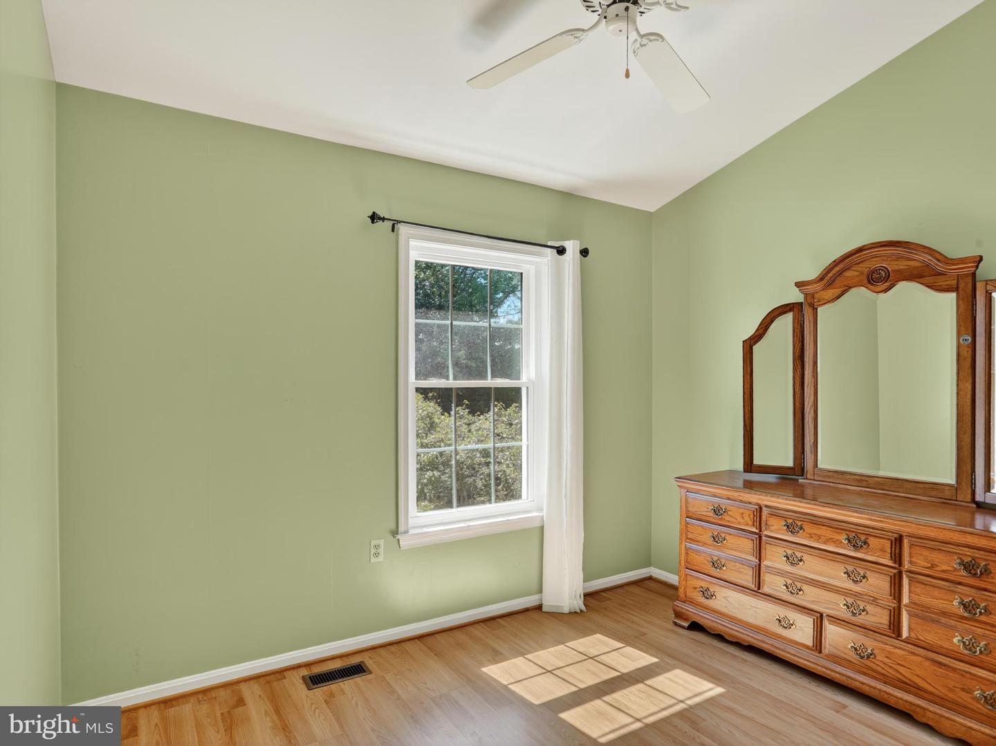 BURKE, Virginia 22015, 3 Bedrooms Bedrooms, 11 Rooms Rooms,2 BathroomsBathrooms,Residential,For sale,VAFX2268988 MLS # VAFX2268988