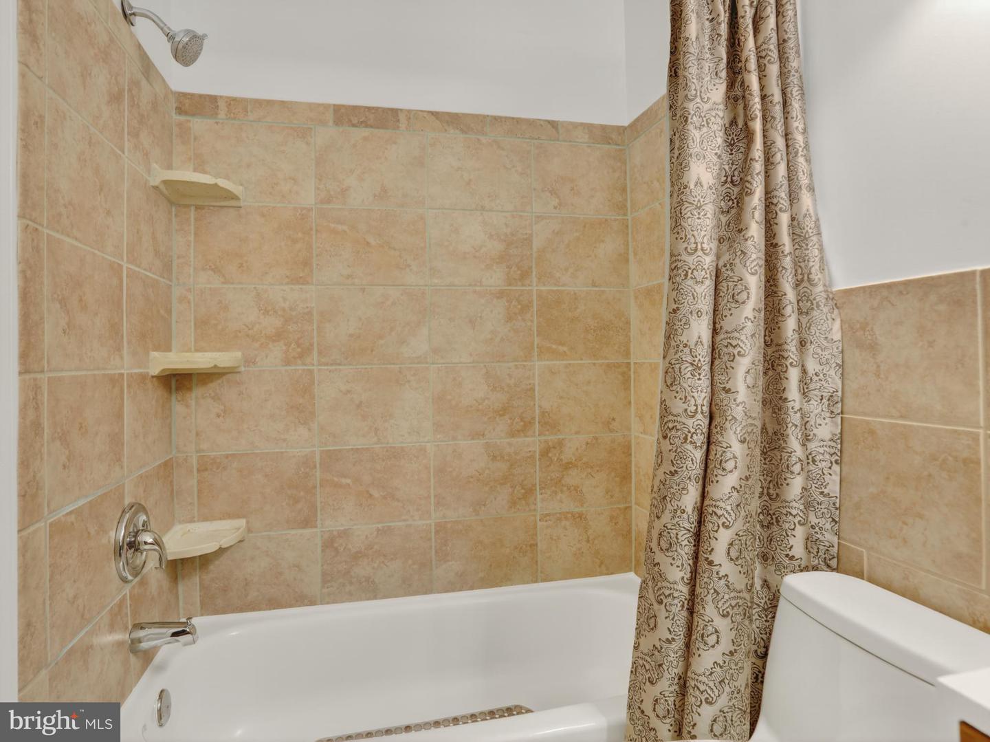 BURKE, Virginia 22015, 3 Bedrooms Bedrooms, 11 Rooms Rooms,2 BathroomsBathrooms,Residential,For sale,VAFX2268988 MLS # VAFX2268988