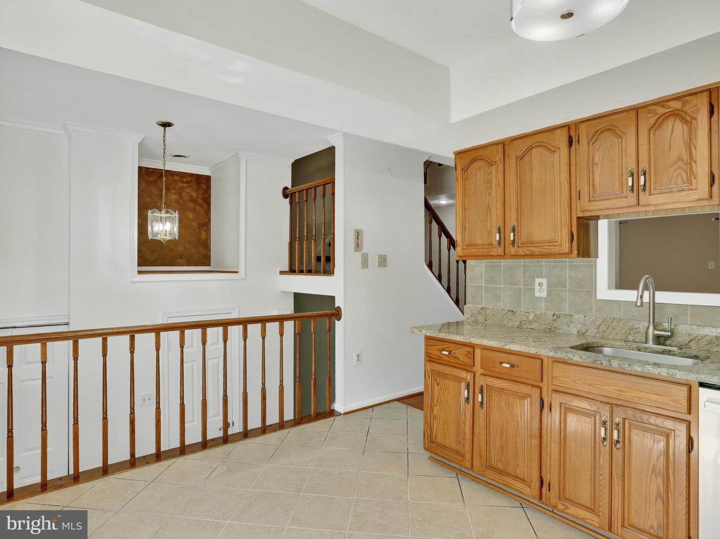 BURKE, Virginia 22015, 3 Bedrooms Bedrooms, 11 Rooms Rooms,2 BathroomsBathrooms,Residential,For sale,VAFX2268988 MLS # VAFX2268988