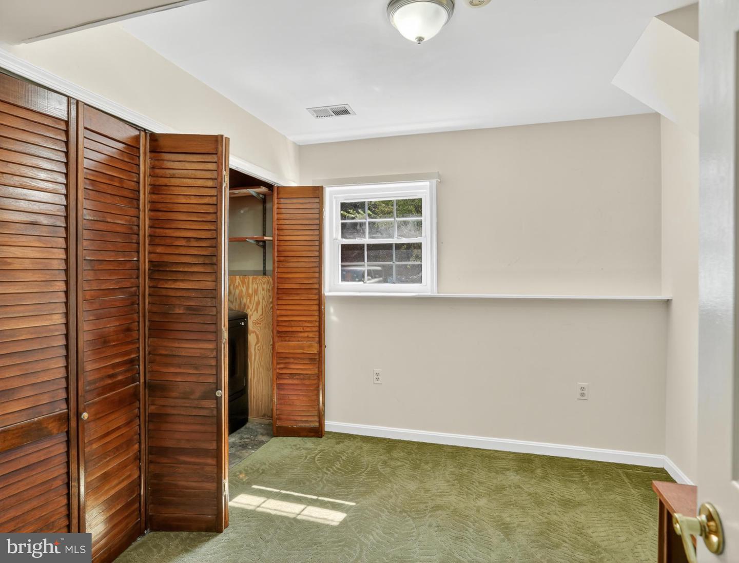 BURKE, Virginia 22015, 3 Bedrooms Bedrooms, 11 Rooms Rooms,2 BathroomsBathrooms,Residential,For sale,VAFX2268988 MLS # VAFX2268988