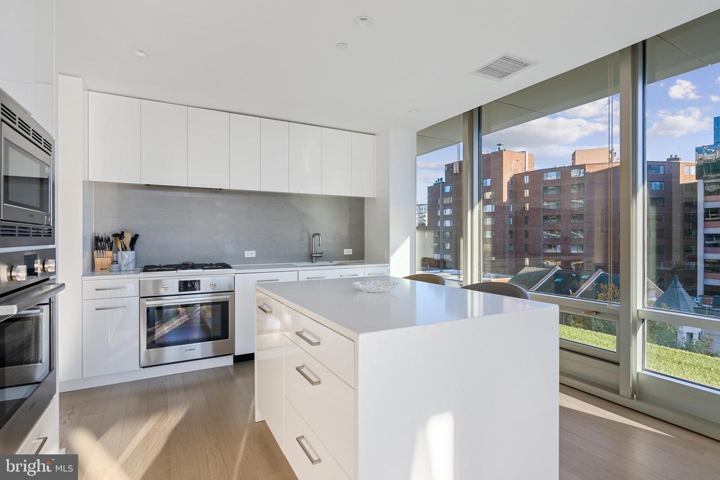 1111 24TH ST NW #53, WASHINGTON, District Of Columbia 20037, 3 Bedrooms Bedrooms, ,2 BathroomsBathrooms,Residential,For sale,1111 24TH ST NW #53,DCDC2224336 MLS # DCDC2224336