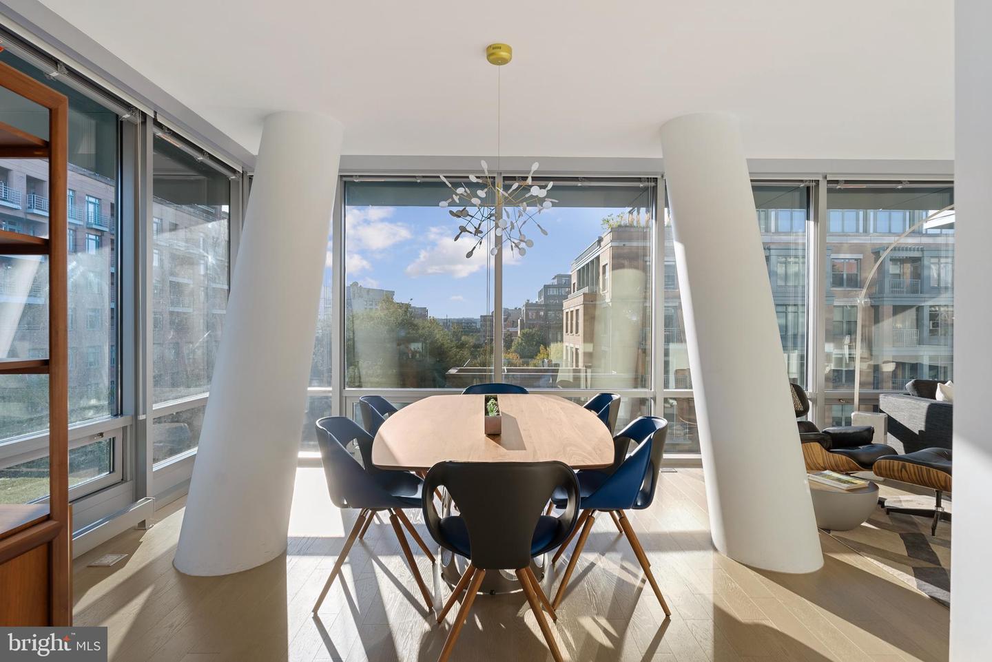 1111 24TH ST NW #53, WASHINGTON, District Of Columbia 20037, 3 Bedrooms Bedrooms, ,2 BathroomsBathrooms,Residential,For sale,1111 24TH ST NW #53,DCDC2224336 MLS # DCDC2224336