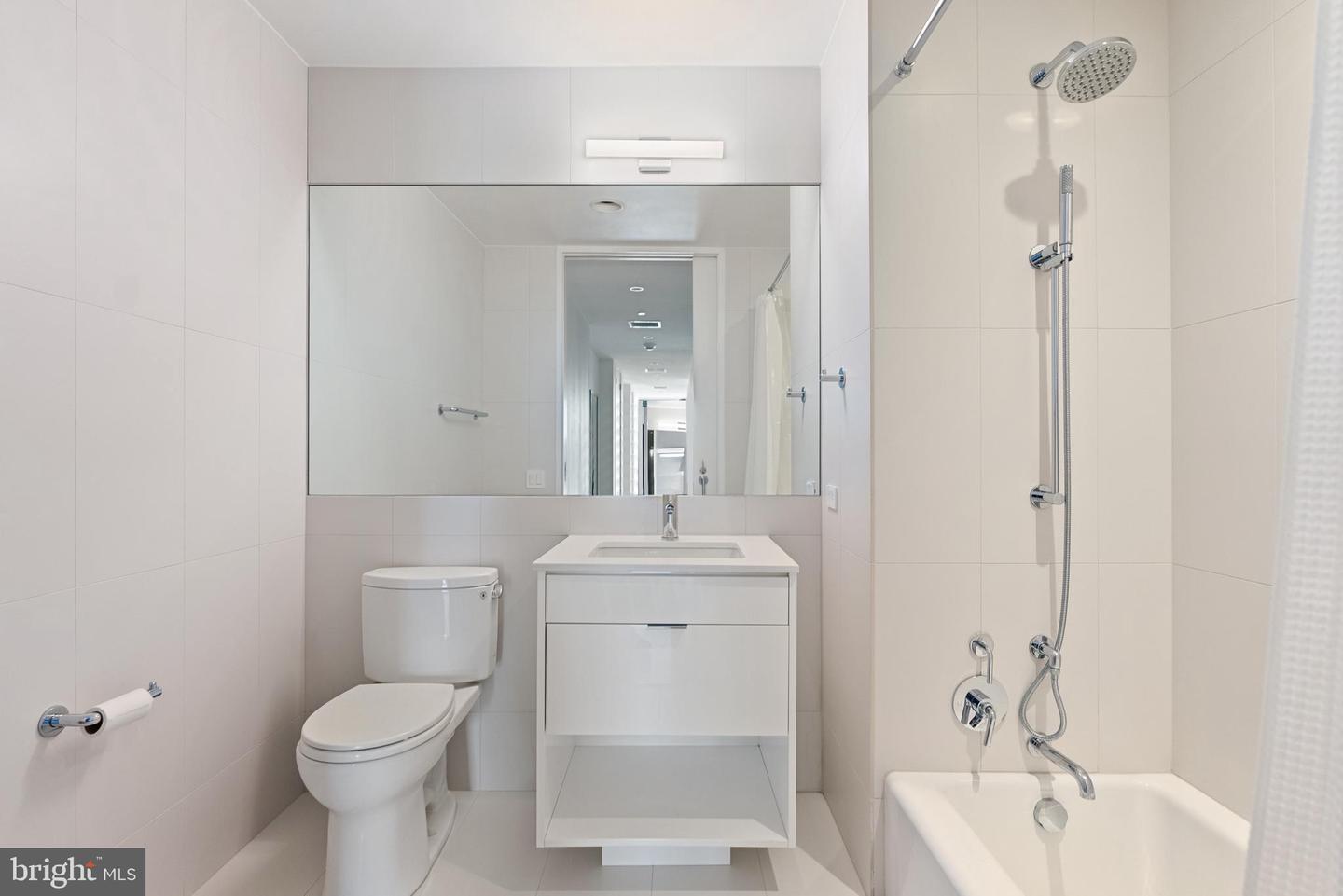 1111 24TH ST NW #53, WASHINGTON, District Of Columbia 20037, 3 Bedrooms Bedrooms, ,2 BathroomsBathrooms,Residential,For sale,1111 24TH ST NW #53,DCDC2224336 MLS # DCDC2224336