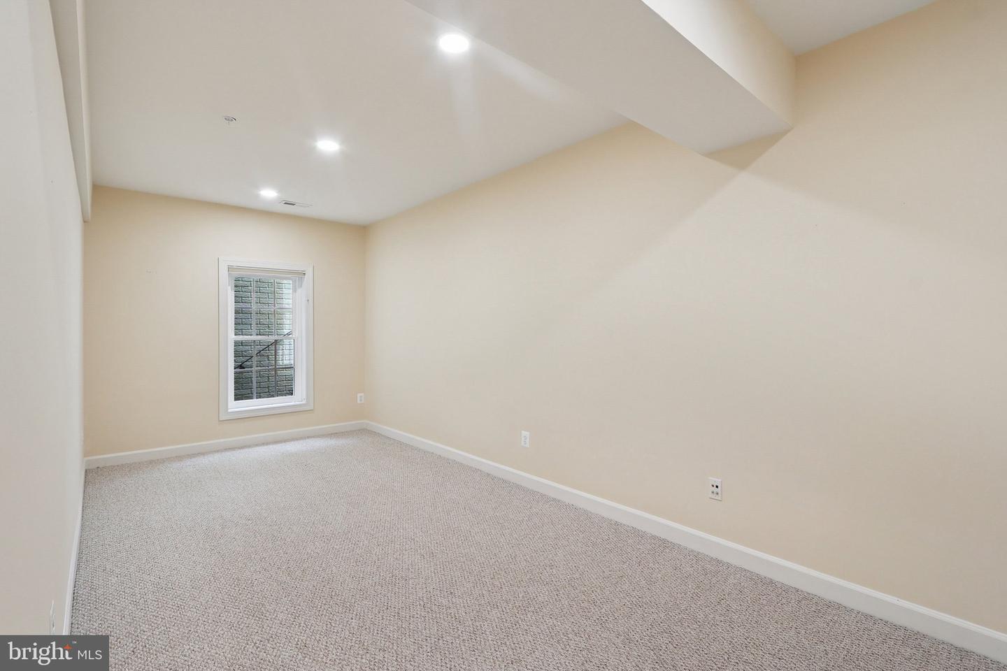 43420 SPANISH BAY CT, LEESBURG, Virginia 20176, 5 Bedrooms Bedrooms, ,4 BathroomsBathrooms,Residential,For sale,43420 SPANISH BAY CT,VALO2107830 MLS # VALO2107830