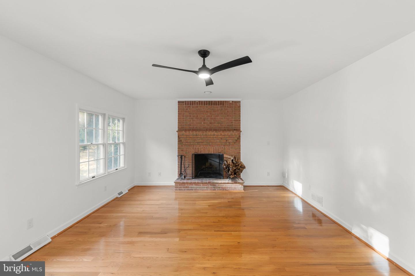509 MARION ST, WINCHESTER, Virginia 22601, 4 Bedrooms Bedrooms, ,2 BathroomsBathrooms,Residential,For sale,509 MARION ST,VAWI2009156 MLS # VAWI2009156