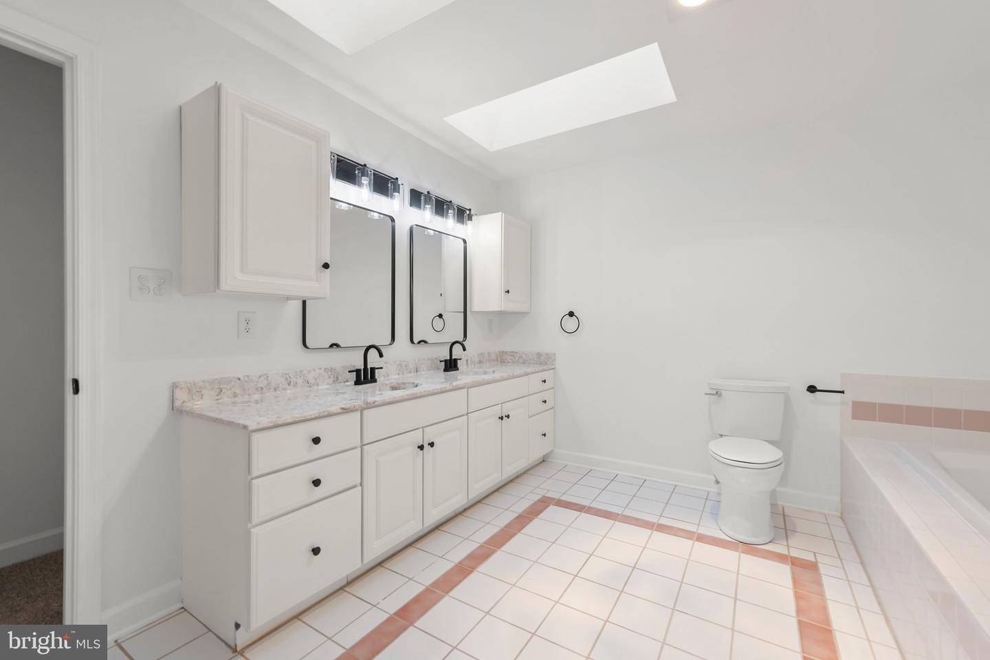 509 MARION ST, WINCHESTER, Virginia 22601, 4 Bedrooms Bedrooms, ,2 BathroomsBathrooms,Residential,For sale,509 MARION ST,VAWI2009156 MLS # VAWI2009156