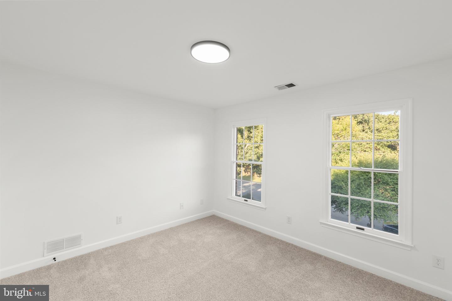 509 MARION ST, WINCHESTER, Virginia 22601, 4 Bedrooms Bedrooms, ,2 BathroomsBathrooms,Residential,For sale,509 MARION ST,VAWI2009156 MLS # VAWI2009156