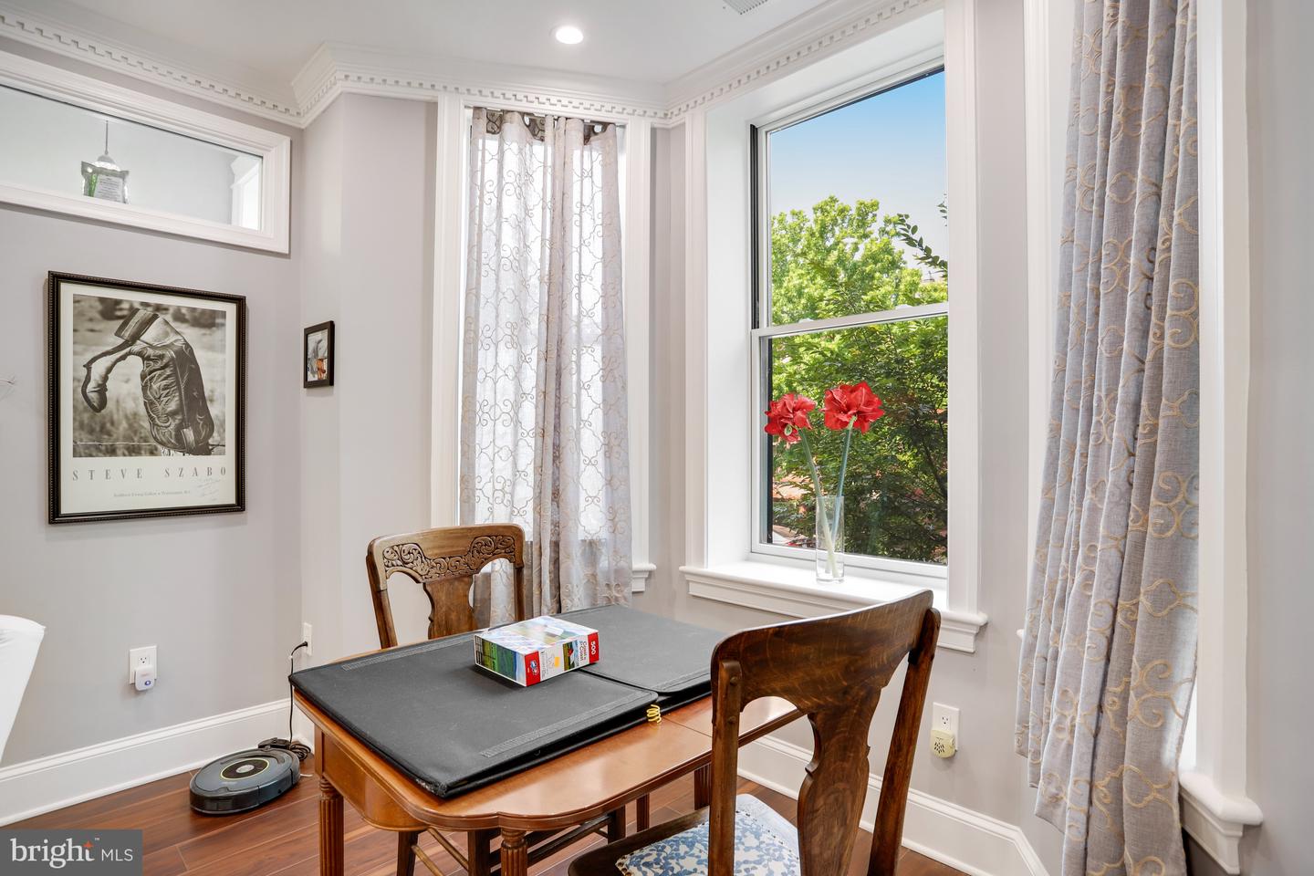 2011 1ST ST NW, WASHINGTON, District Of Columbia 20001, 5 Bedrooms Bedrooms, ,3 BathroomsBathrooms,Residential,For sale,2011 1ST ST NW,DCDC2225210 MLS # DCDC2225210