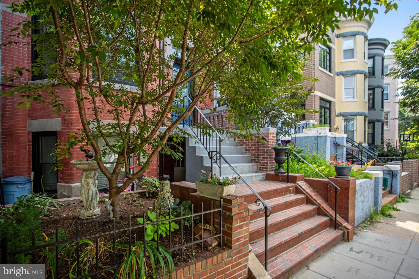 2011 1ST ST NW, WASHINGTON, District Of Columbia 20001, 5 Bedrooms Bedrooms, ,3 BathroomsBathrooms,Residential,For sale,2011 1ST ST NW,DCDC2225210 MLS # DCDC2225210