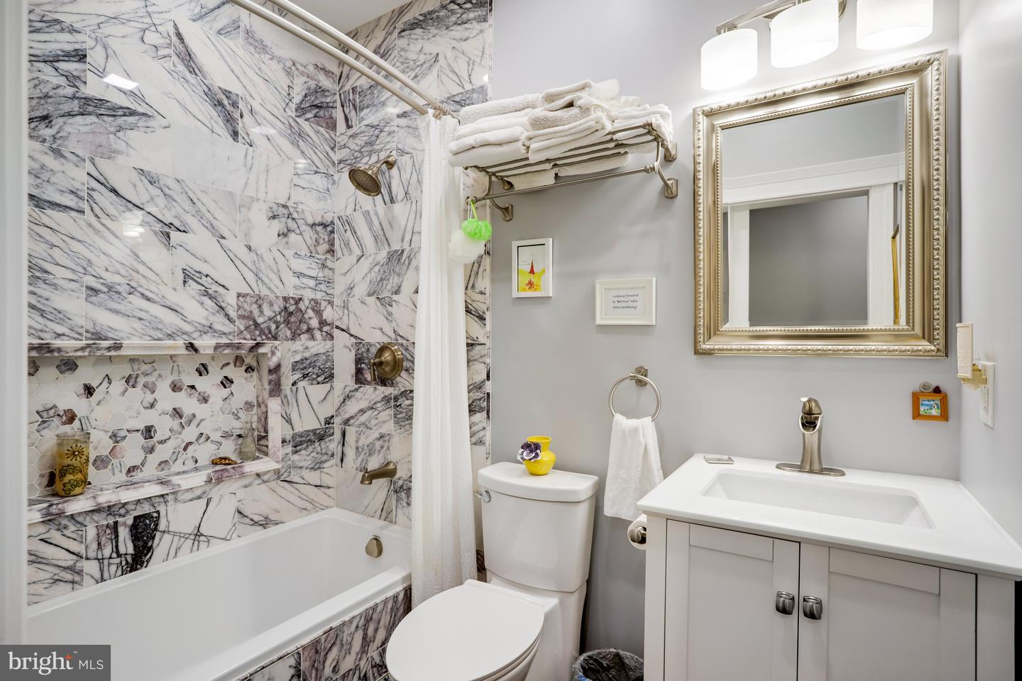 2011 1ST ST NW, WASHINGTON, District Of Columbia 20001, 5 Bedrooms Bedrooms, ,3 BathroomsBathrooms,Residential,For sale,2011 1ST ST NW,DCDC2225210 MLS # DCDC2225210