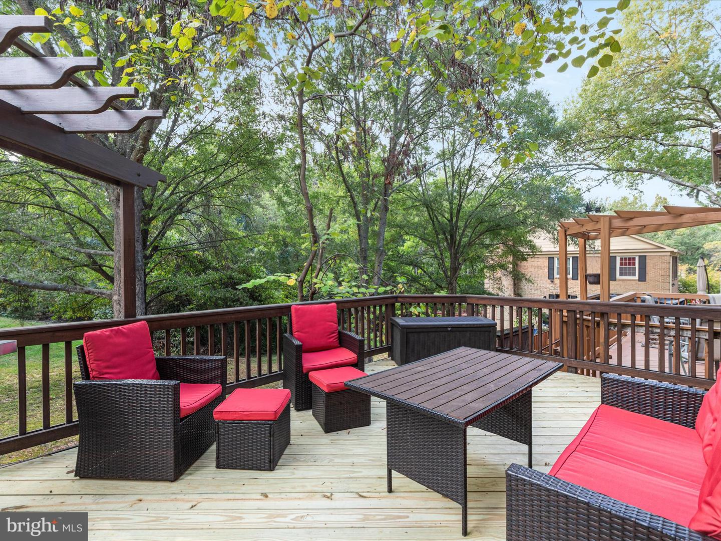 8009 BETHELEN WOODS LN, SPRINGFIELD, Virginia 22153, 3 Bedrooms Bedrooms, ,2 BathroomsBathrooms,Residential,For sale,8009 BETHELEN WOODS LN,VAFX2272590 MLS # VAFX2272590