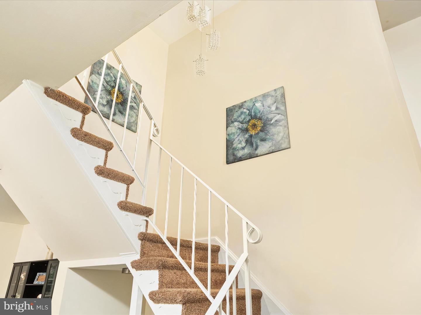 8009 BETHELEN WOODS LN, SPRINGFIELD, Virginia 22153, 3 Bedrooms Bedrooms, ,2 BathroomsBathrooms,Residential,For sale,8009 BETHELEN WOODS LN,VAFX2272590 MLS # VAFX2272590