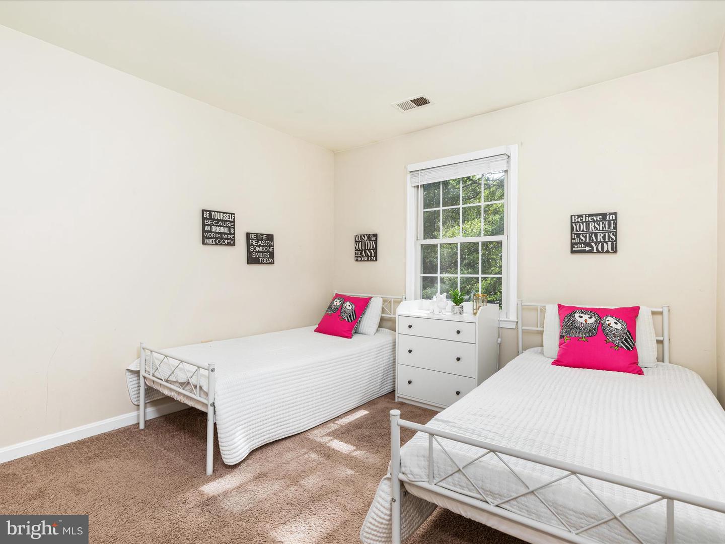 8009 BETHELEN WOODS LN, SPRINGFIELD, Virginia 22153, 3 Bedrooms Bedrooms, ,2 BathroomsBathrooms,Residential,For sale,8009 BETHELEN WOODS LN,VAFX2272590 MLS # VAFX2272590