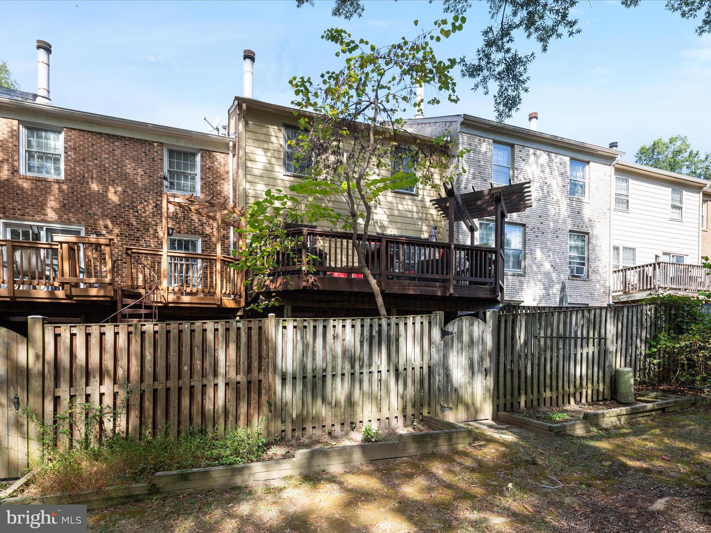 8009 BETHELEN WOODS LN, SPRINGFIELD, Virginia 22153, 3 Bedrooms Bedrooms, ,2 BathroomsBathrooms,Residential,For sale,8009 BETHELEN WOODS LN,VAFX2272590 MLS # VAFX2272590