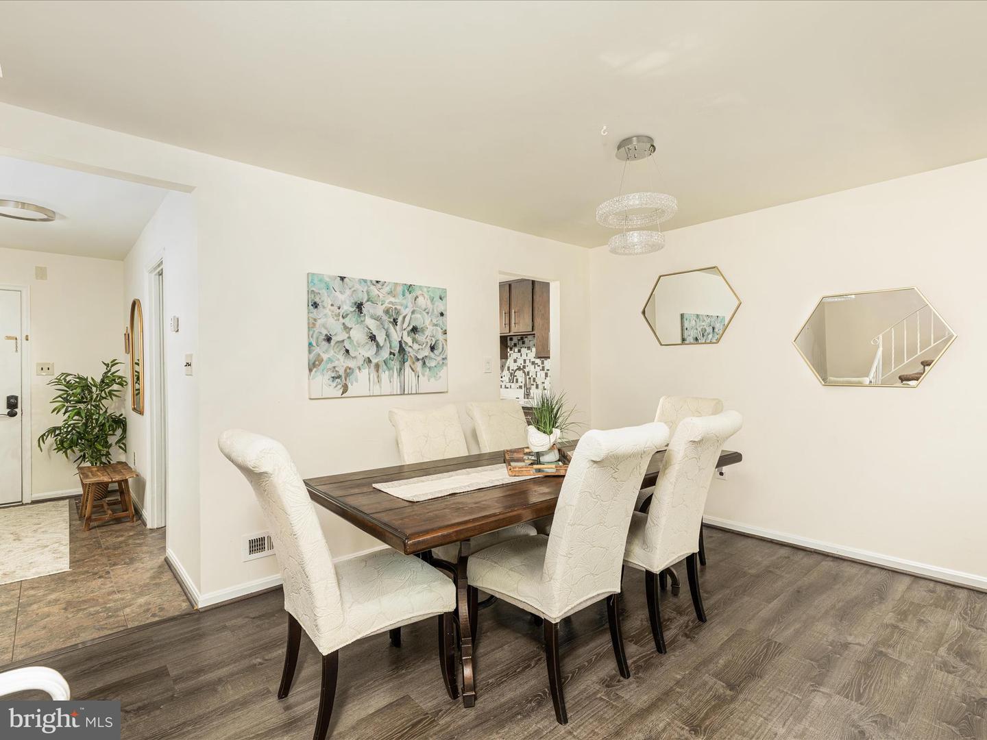 8009 BETHELEN WOODS LN, SPRINGFIELD, Virginia 22153, 3 Bedrooms Bedrooms, ,2 BathroomsBathrooms,Residential,For sale,8009 BETHELEN WOODS LN,VAFX2272590 MLS # VAFX2272590