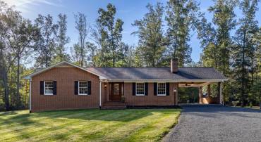 107 SYLVAN, MADISON, Virginia 22727, 3 Bedrooms Bedrooms, 13 Rooms Rooms,3 BathroomsBathrooms,Residential,For sale,107 SYLVAN,VAMA2002472 MLS # VAMA2002472