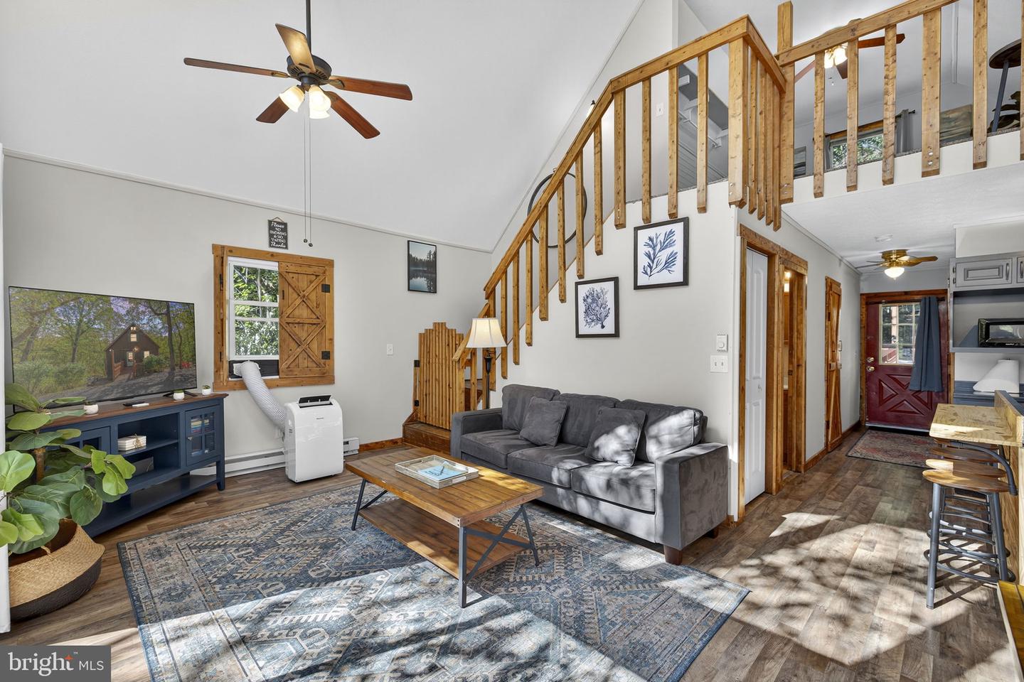 218 MULBERRY LN, MOUNT JACKSON, Virginia 22842, 2 Bedrooms Bedrooms, ,1 BathroomBathrooms,Residential,For sale,218 MULBERRY LN,VASH2012700 MLS # VASH2012700