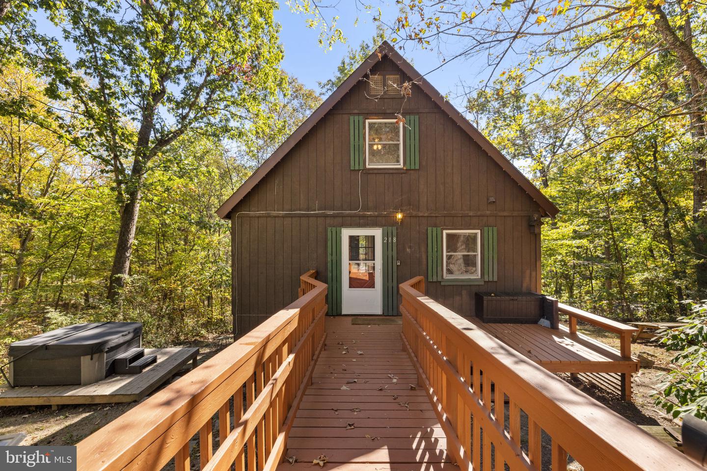 218 MULBERRY LN, MOUNT JACKSON, Virginia 22842, 2 Bedrooms Bedrooms, ,1 BathroomBathrooms,Residential,For sale,218 MULBERRY LN,VASH2012700 MLS # VASH2012700