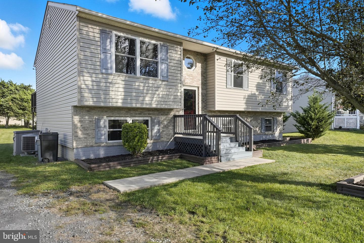 285 WISE AVE, STRASBURG, Virginia 22657, 3 Bedrooms Bedrooms, ,2 BathroomsBathrooms,Residential,For sale,285 WISE AVE,VASH2012704 MLS # VASH2012704