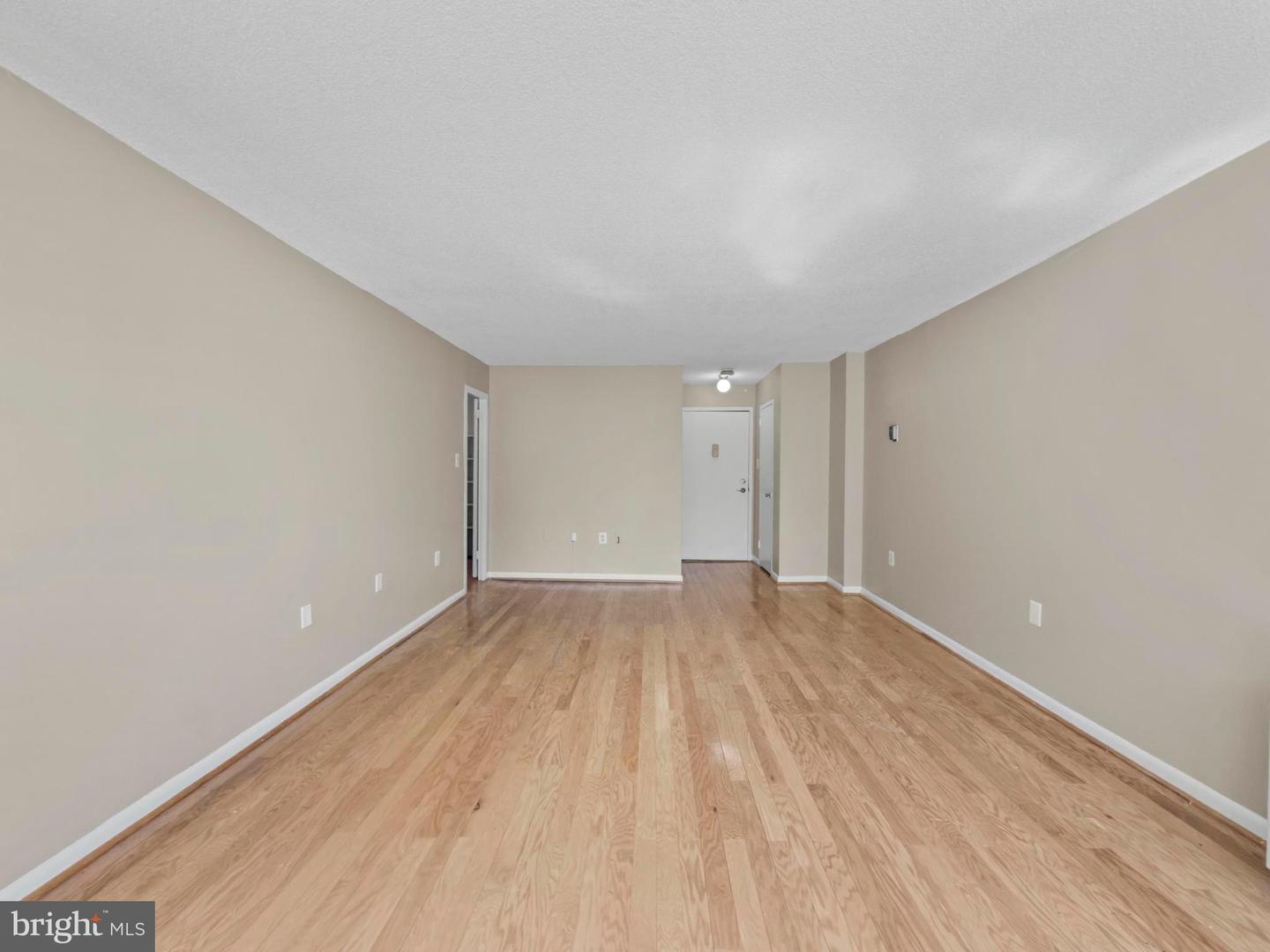 2500 N VAN DORN ST #316, ALEXANDRIA, Virginia 22302, ,1 BathroomBathrooms,Residential,For sale,2500 N VAN DORN ST #316,VAAX2050618 MLS # VAAX2050618