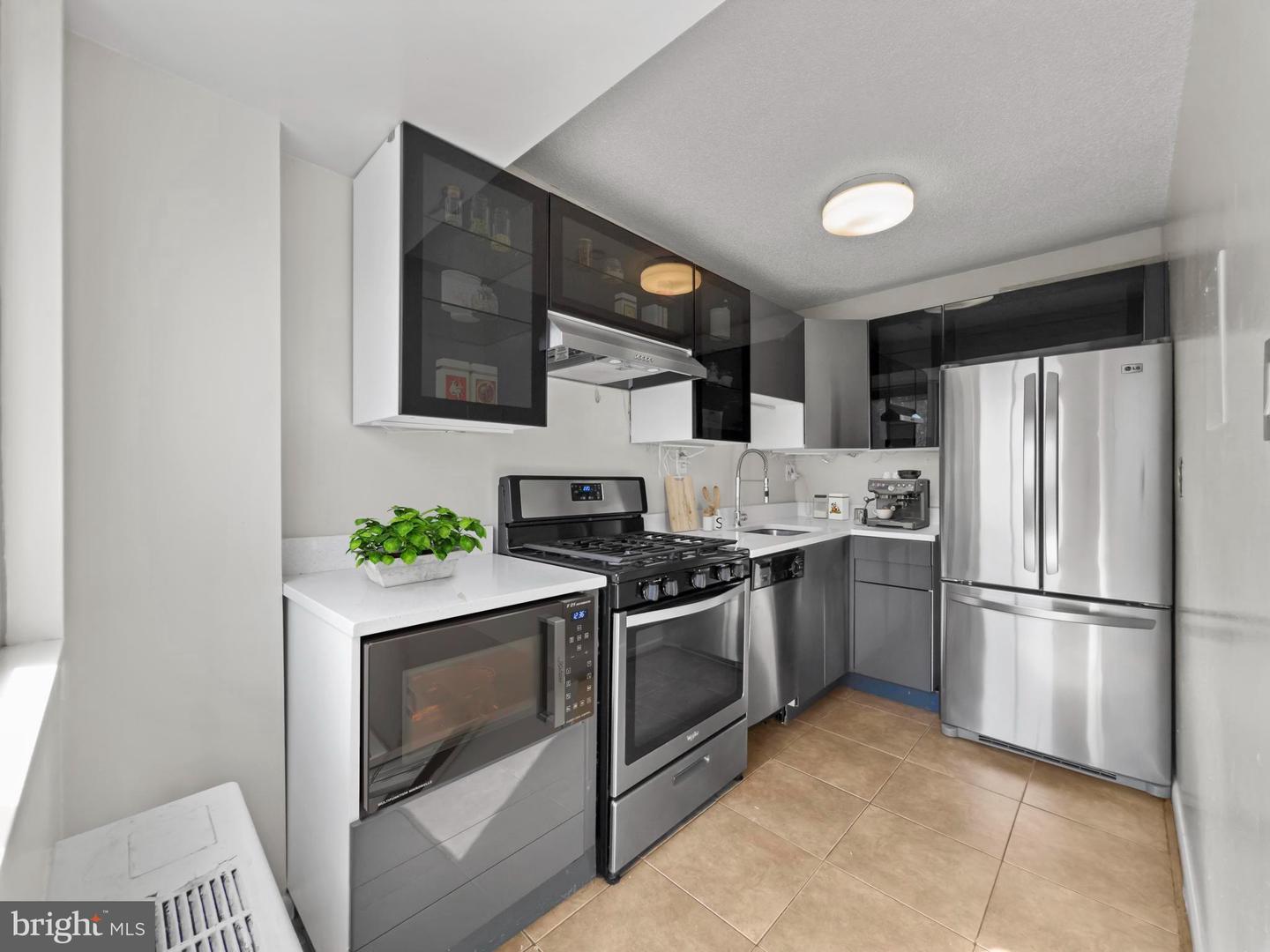 2500 N VAN DORN ST #316, ALEXANDRIA, Virginia 22302, ,1 BathroomBathrooms,Residential,For sale,2500 N VAN DORN ST #316,VAAX2050618 MLS # VAAX2050618