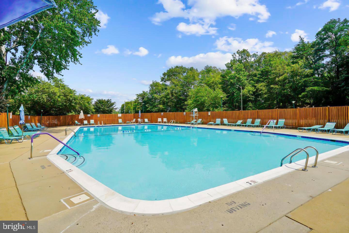 2500 N VAN DORN ST #316, ALEXANDRIA, Virginia 22302, ,1 BathroomBathrooms,Residential,For sale,2500 N VAN DORN ST #316,VAAX2050618 MLS # VAAX2050618