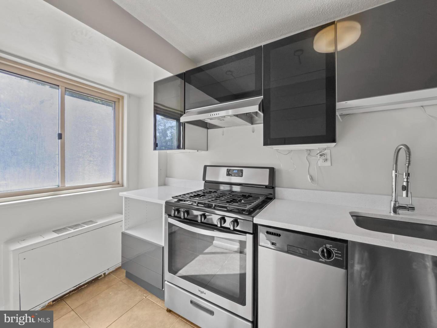 2500 N VAN DORN ST #316, ALEXANDRIA, Virginia 22302, ,1 BathroomBathrooms,Residential,For sale,2500 N VAN DORN ST #316,VAAX2050618 MLS # VAAX2050618