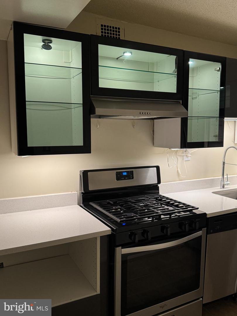 2500 N VAN DORN ST #316, ALEXANDRIA, Virginia 22302, ,1 BathroomBathrooms,Residential,For sale,2500 N VAN DORN ST #316,VAAX2050618 MLS # VAAX2050618