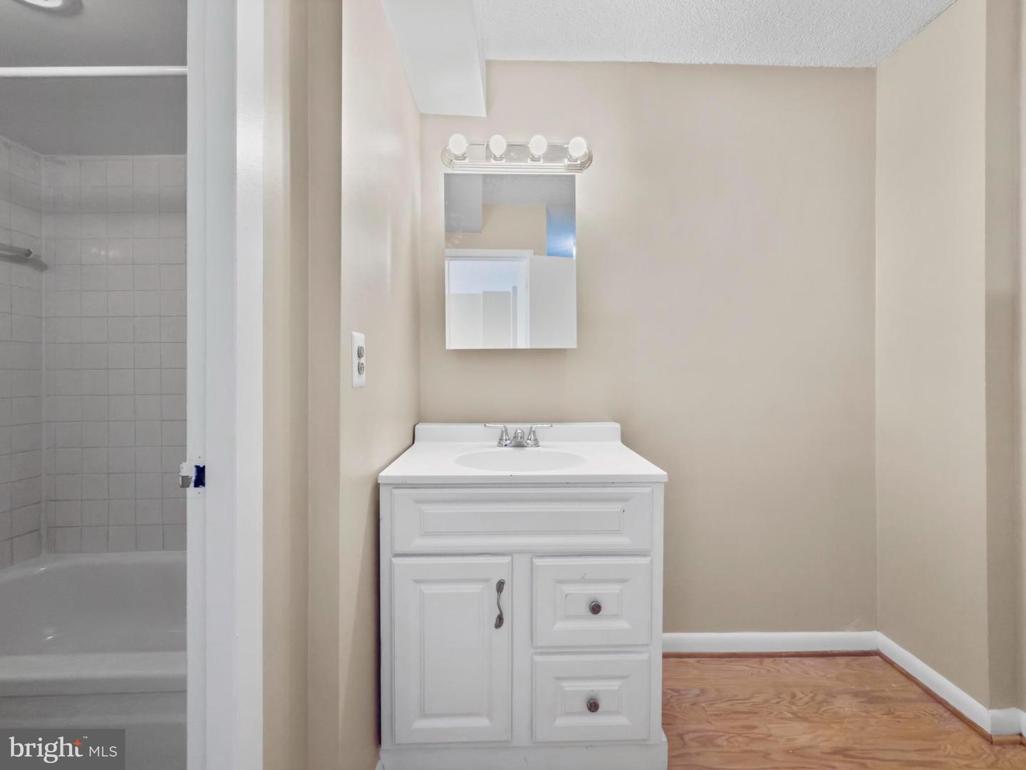 2500 N VAN DORN ST #316, ALEXANDRIA, Virginia 22302, ,1 BathroomBathrooms,Residential,For sale,2500 N VAN DORN ST #316,VAAX2050618 MLS # VAAX2050618
