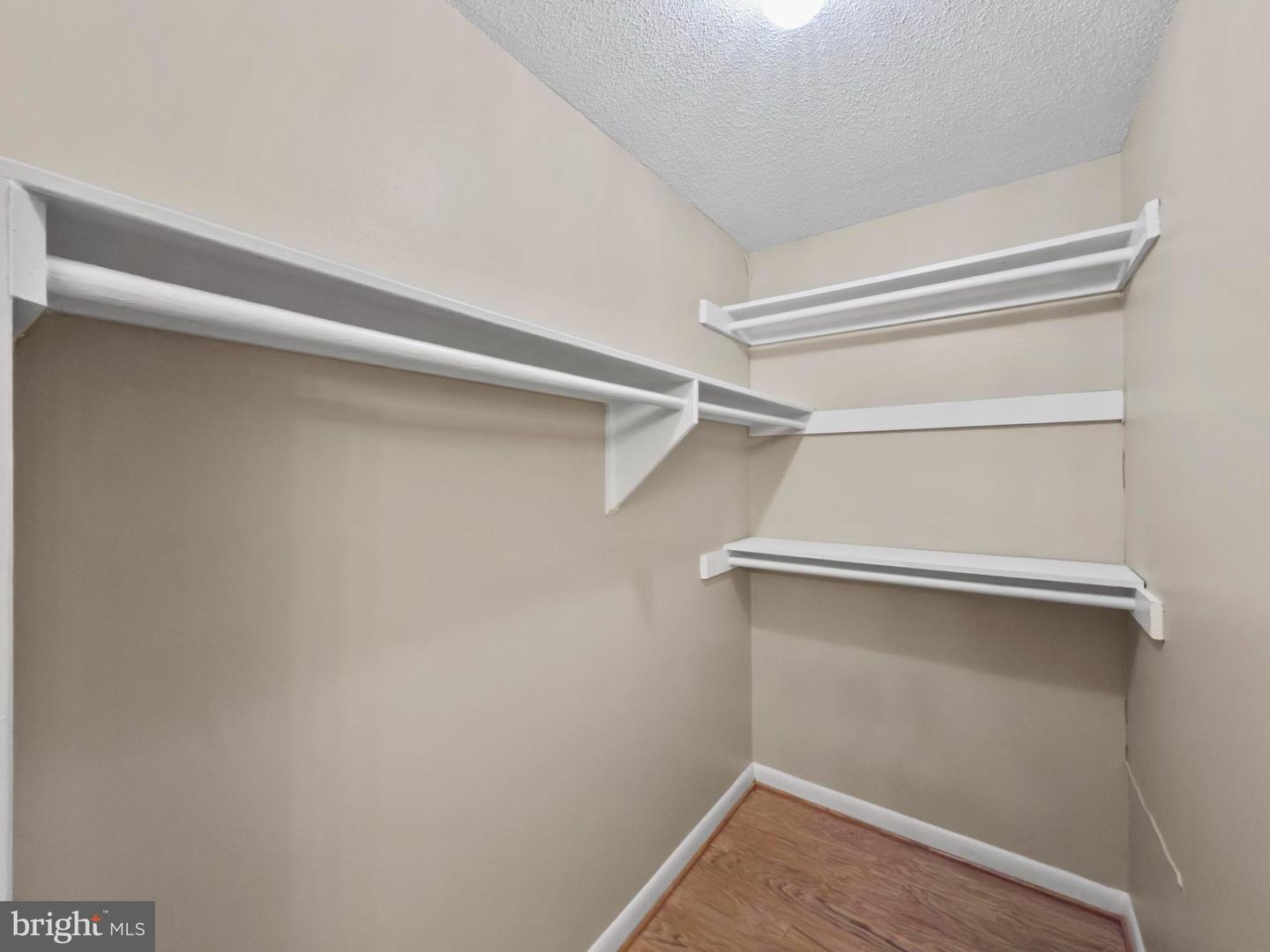 2500 N VAN DORN ST #316, ALEXANDRIA, Virginia 22302, ,1 BathroomBathrooms,Residential,For sale,2500 N VAN DORN ST #316,VAAX2050618 MLS # VAAX2050618