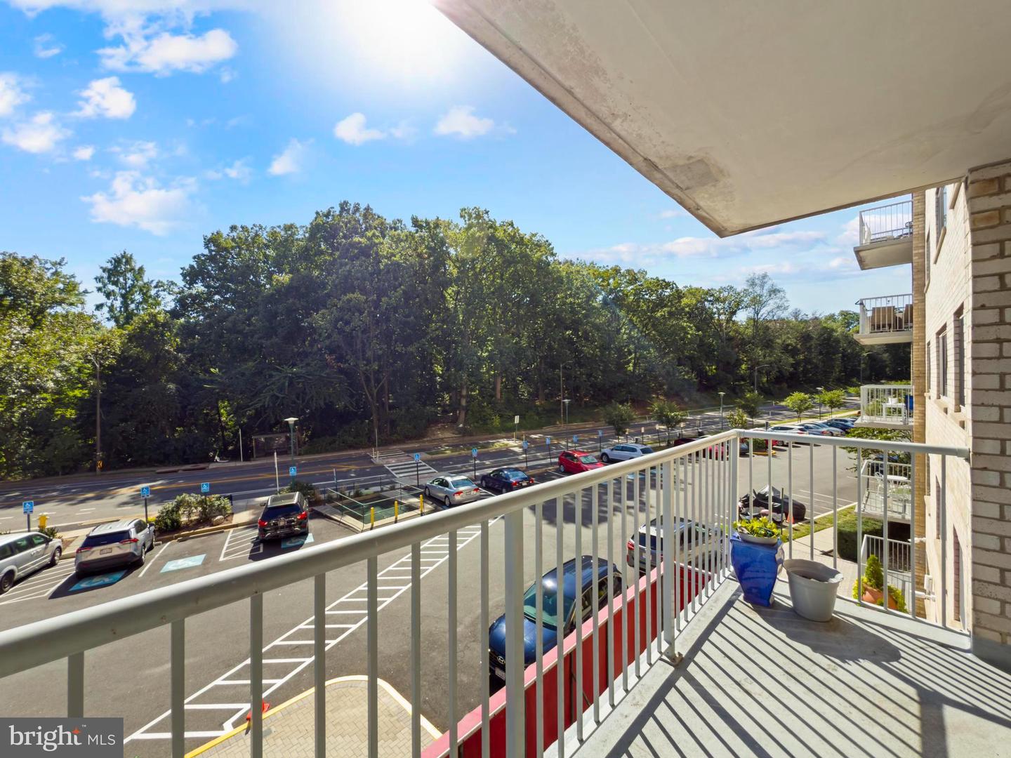 2500 N VAN DORN ST #316, ALEXANDRIA, Virginia 22302, ,1 BathroomBathrooms,Residential,For sale,2500 N VAN DORN ST #316,VAAX2050618 MLS # VAAX2050618