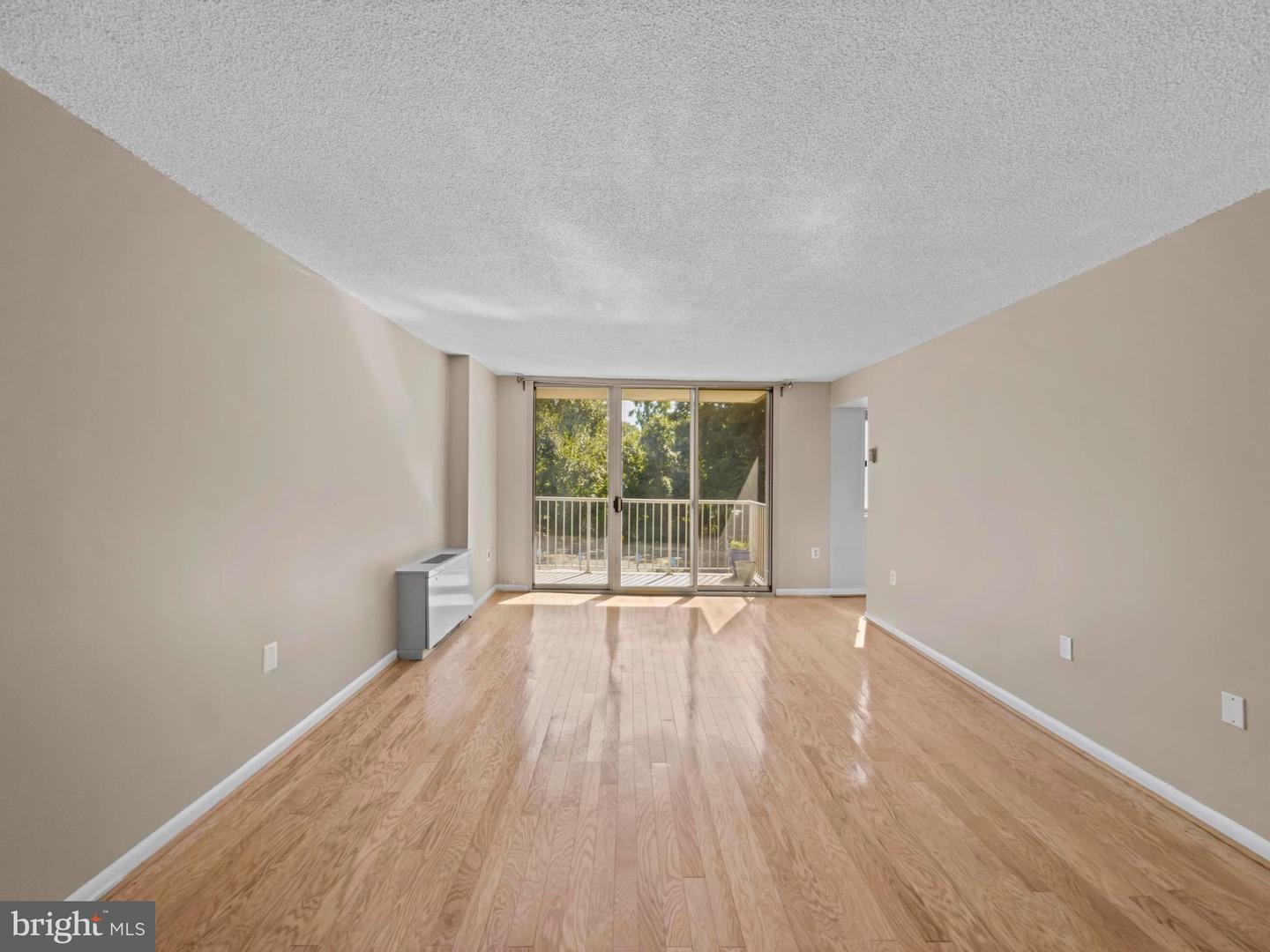 2500 N VAN DORN ST #316, ALEXANDRIA, Virginia 22302, ,1 BathroomBathrooms,Residential,For sale,2500 N VAN DORN ST #316,VAAX2050618 MLS # VAAX2050618