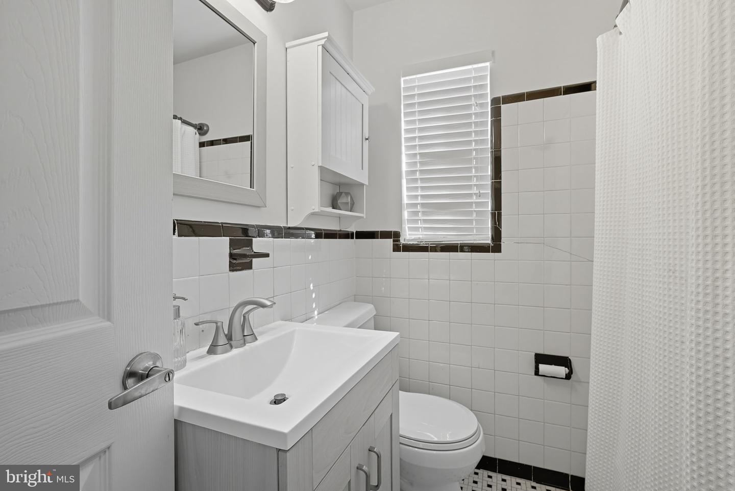 2632 N SYCAMORE ST, ARLINGTON, Virginia 22207, 4 Bedrooms Bedrooms, ,2 BathroomsBathrooms,Residential,For sale,2632 N SYCAMORE ST,VAAR2064682 MLS # VAAR2064682