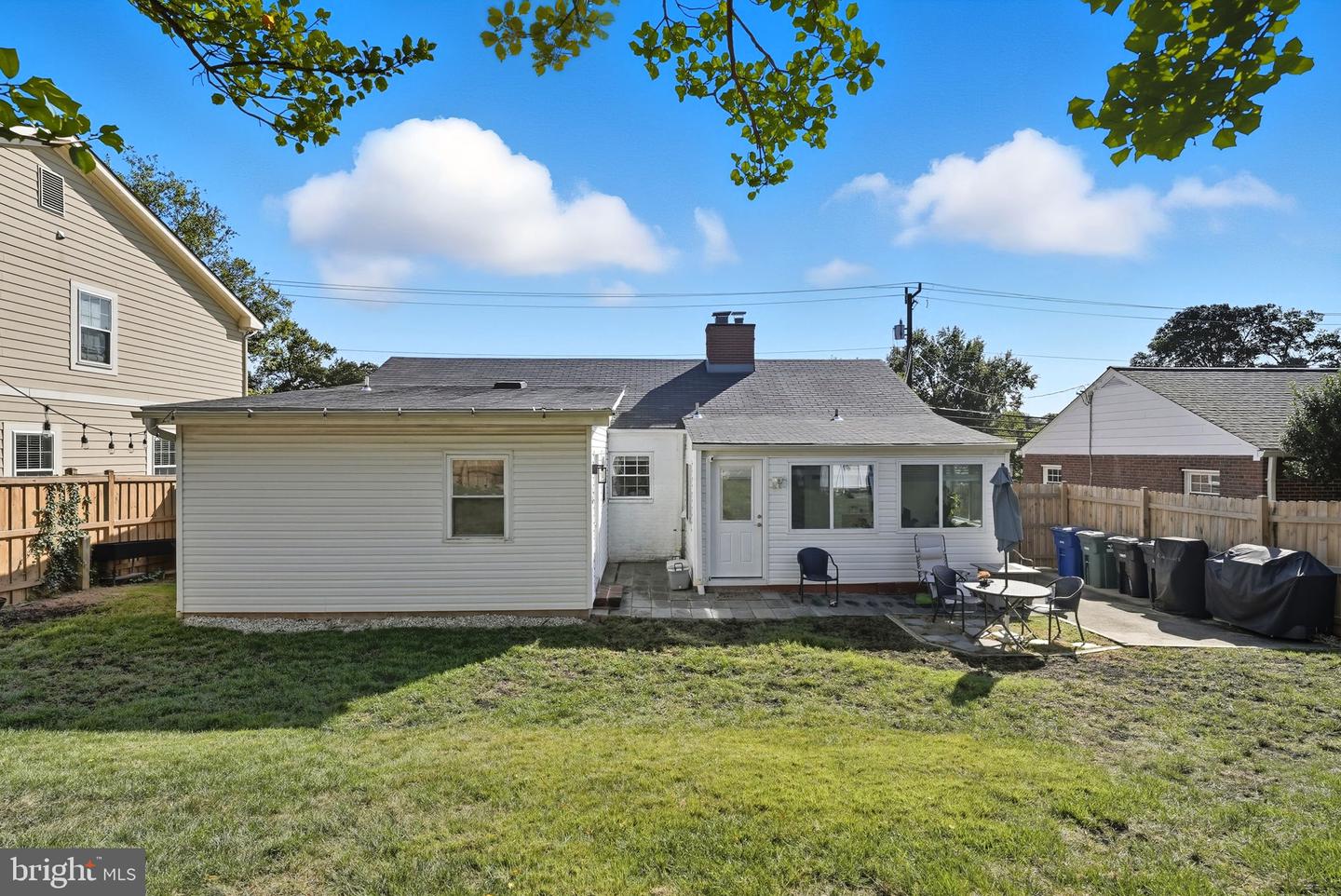2632 N SYCAMORE ST, ARLINGTON, Virginia 22207, 4 Bedrooms Bedrooms, ,2 BathroomsBathrooms,Residential,For sale,2632 N SYCAMORE ST,VAAR2064682 MLS # VAAR2064682