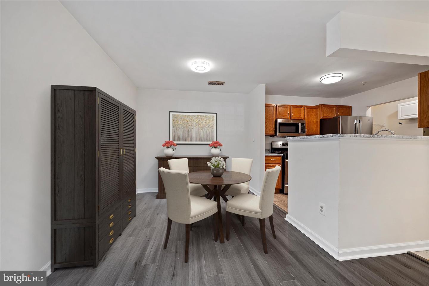 8083 LACY DR #101, MANASSAS, Virginia 20109, 2 Bedrooms Bedrooms, ,2 BathroomsBathrooms,Residential,For sale,8083 LACY DR #101,VAPW2105620 MLS # VAPW2105620