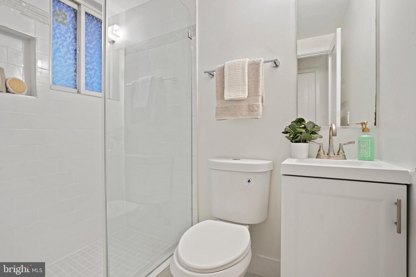 1514 NEWTON ST NW #103, WASHINGTON, District Of Columbia 20010, 1 Bedroom Bedrooms, ,1 BathroomBathrooms,Residential,For sale,1514 NEWTON ST NW #103,DCDC2226168 MLS # DCDC2226168