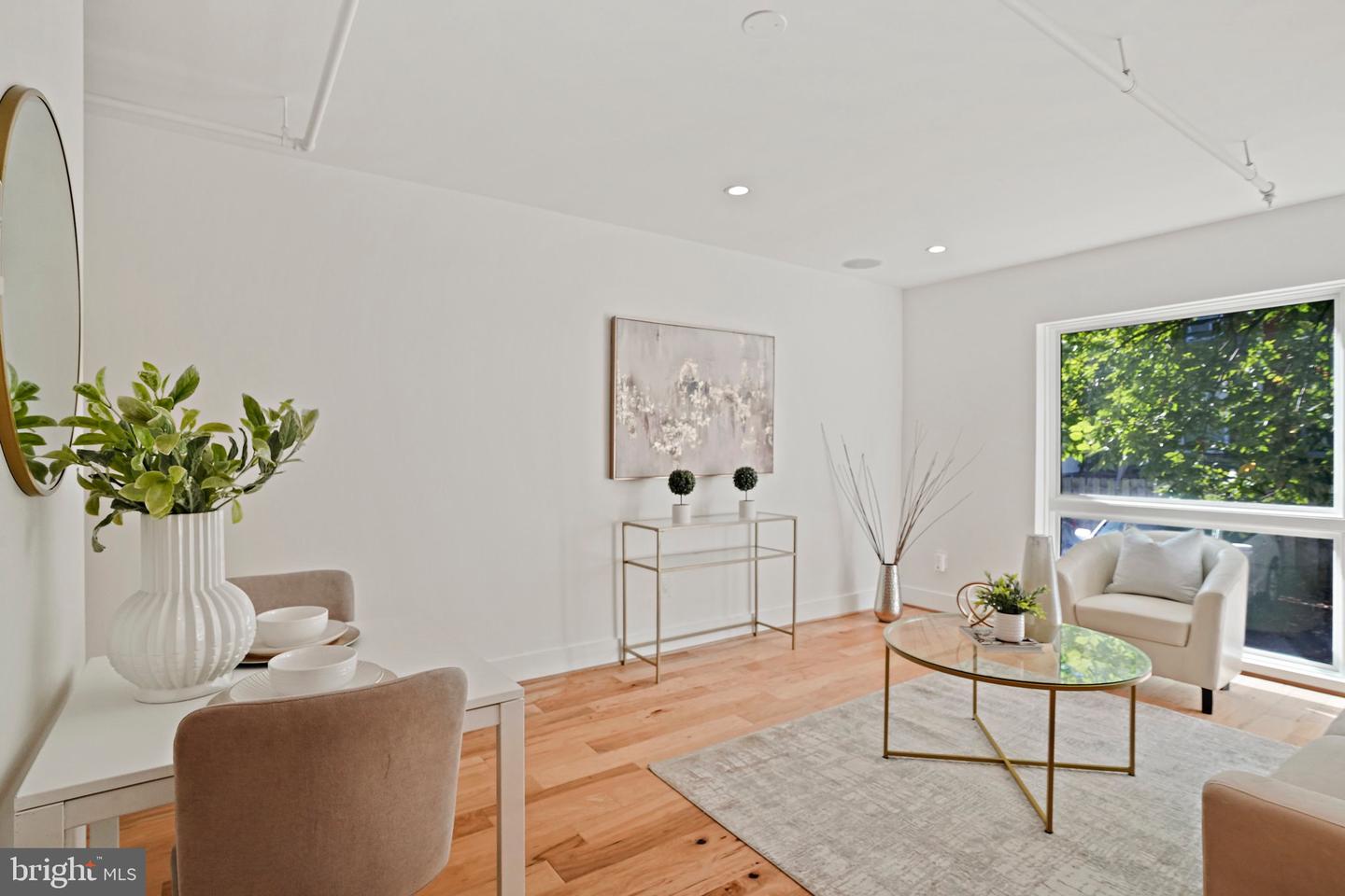 1514 NEWTON ST NW #103, WASHINGTON, District Of Columbia 20010, 1 Bedroom Bedrooms, ,1 BathroomBathrooms,Residential,For sale,1514 NEWTON ST NW #103,DCDC2226168 MLS # DCDC2226168