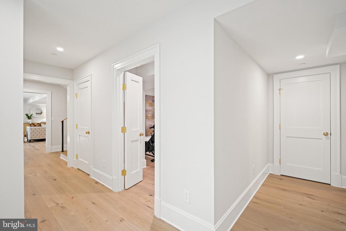 2850 ARIZONA TER NW, WASHINGTON, District Of Columbia 20016, 6 Bedrooms Bedrooms, ,6 BathroomsBathrooms,Residential,For sale,2850 ARIZONA TER NW,DCDC2226348 MLS # DCDC2226348