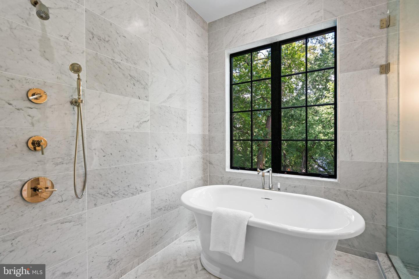 2850 ARIZONA TER NW, WASHINGTON, District Of Columbia 20016, 6 Bedrooms Bedrooms, ,6 BathroomsBathrooms,Residential,For sale,2850 ARIZONA TER NW,DCDC2226348 MLS # DCDC2226348