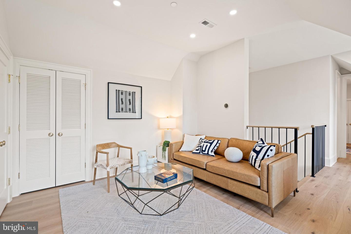 2850 ARIZONA TER NW, WASHINGTON, District Of Columbia 20016, 6 Bedrooms Bedrooms, ,6 BathroomsBathrooms,Residential,For sale,2850 ARIZONA TER NW,DCDC2226348 MLS # DCDC2226348
