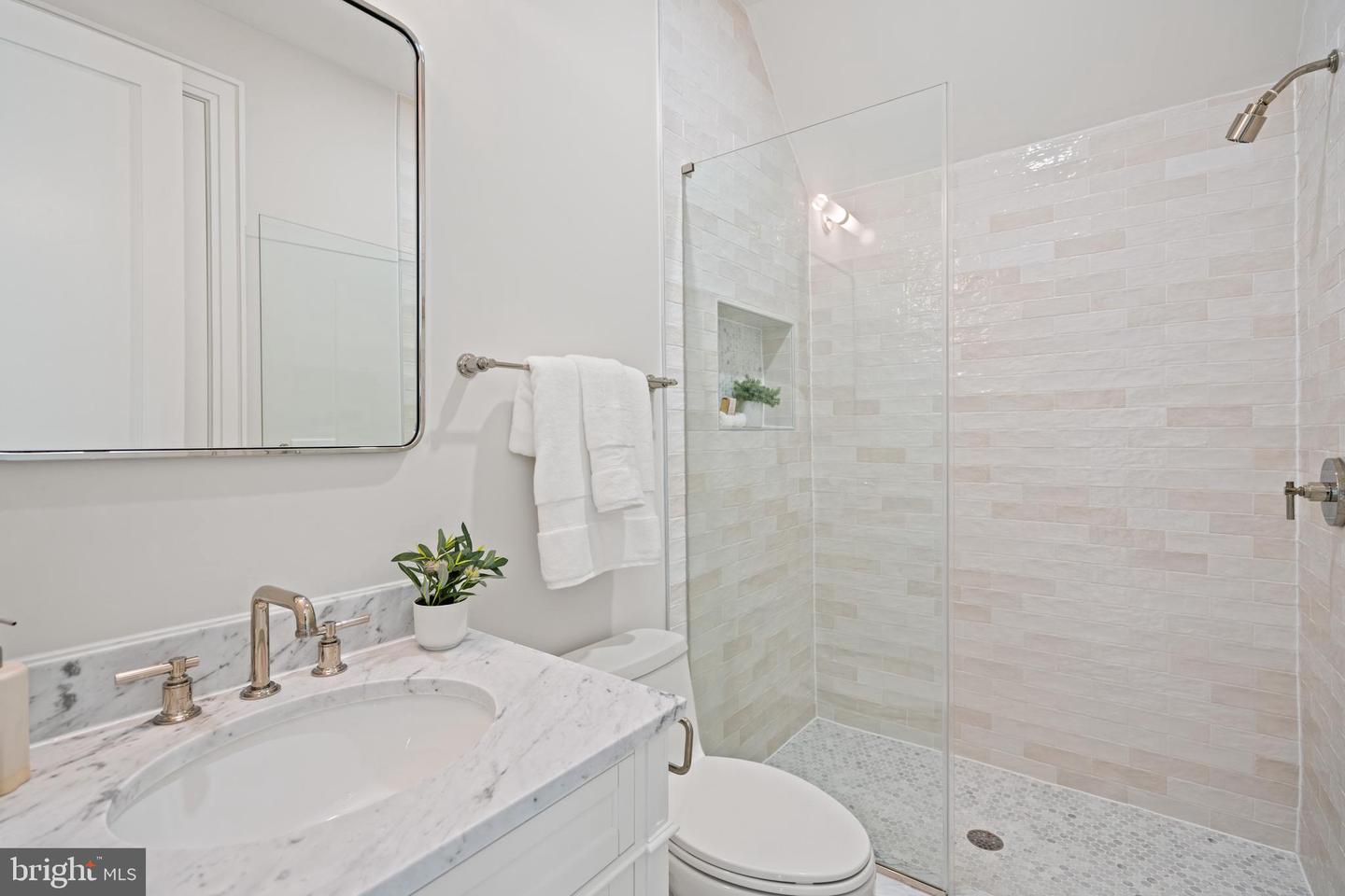 2850 ARIZONA TER NW, WASHINGTON, District Of Columbia 20016, 6 Bedrooms Bedrooms, ,6 BathroomsBathrooms,Residential,For sale,2850 ARIZONA TER NW,DCDC2226348 MLS # DCDC2226348