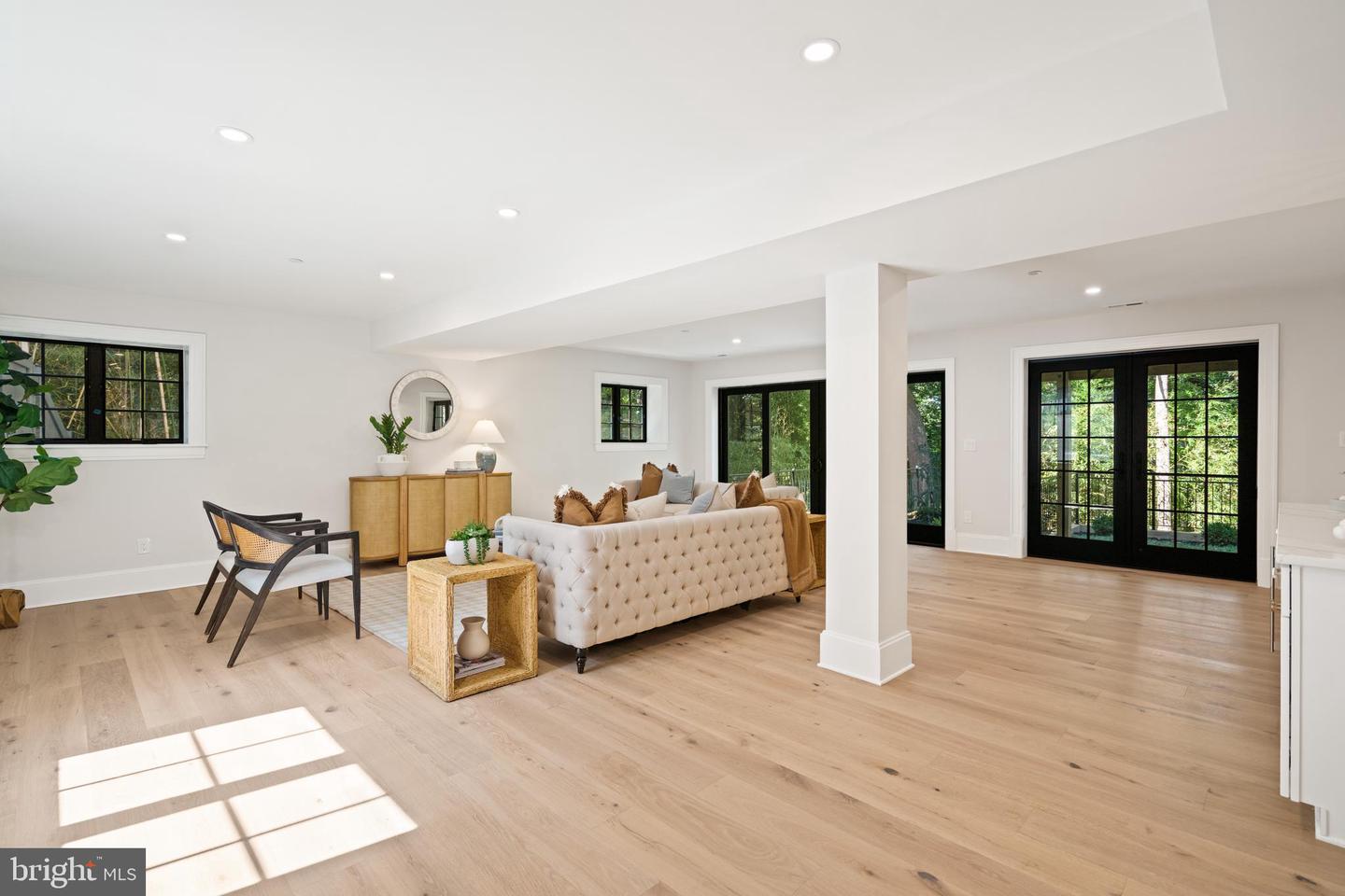 2850 ARIZONA TER NW, WASHINGTON, District Of Columbia 20016, 6 Bedrooms Bedrooms, ,6 BathroomsBathrooms,Residential,For sale,2850 ARIZONA TER NW,DCDC2226348 MLS # DCDC2226348