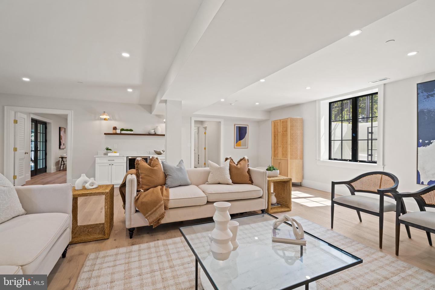 2850 ARIZONA TER NW, WASHINGTON, District Of Columbia 20016, 6 Bedrooms Bedrooms, ,6 BathroomsBathrooms,Residential,For sale,2850 ARIZONA TER NW,DCDC2226348 MLS # DCDC2226348