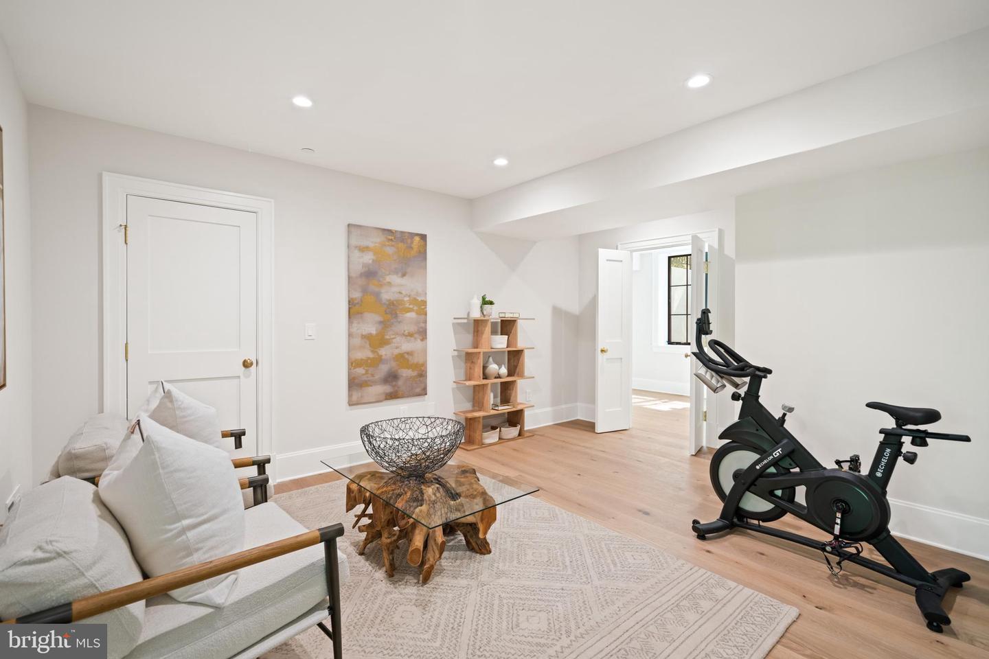2850 ARIZONA TER NW, WASHINGTON, District Of Columbia 20016, 6 Bedrooms Bedrooms, ,6 BathroomsBathrooms,Residential,For sale,2850 ARIZONA TER NW,DCDC2226348 MLS # DCDC2226348