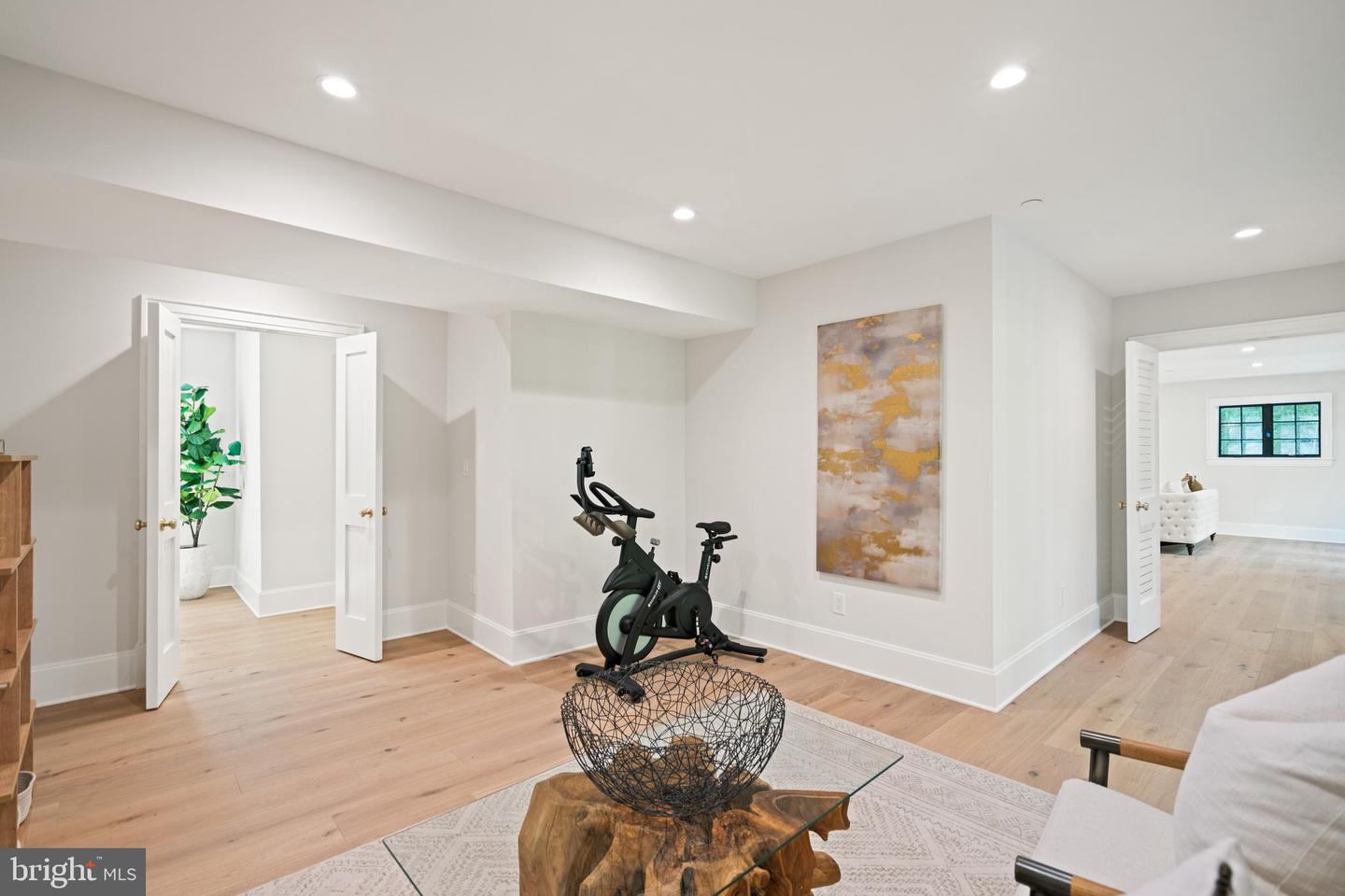 2850 ARIZONA TER NW, WASHINGTON, District Of Columbia 20016, 6 Bedrooms Bedrooms, ,6 BathroomsBathrooms,Residential,For sale,2850 ARIZONA TER NW,DCDC2226348 MLS # DCDC2226348