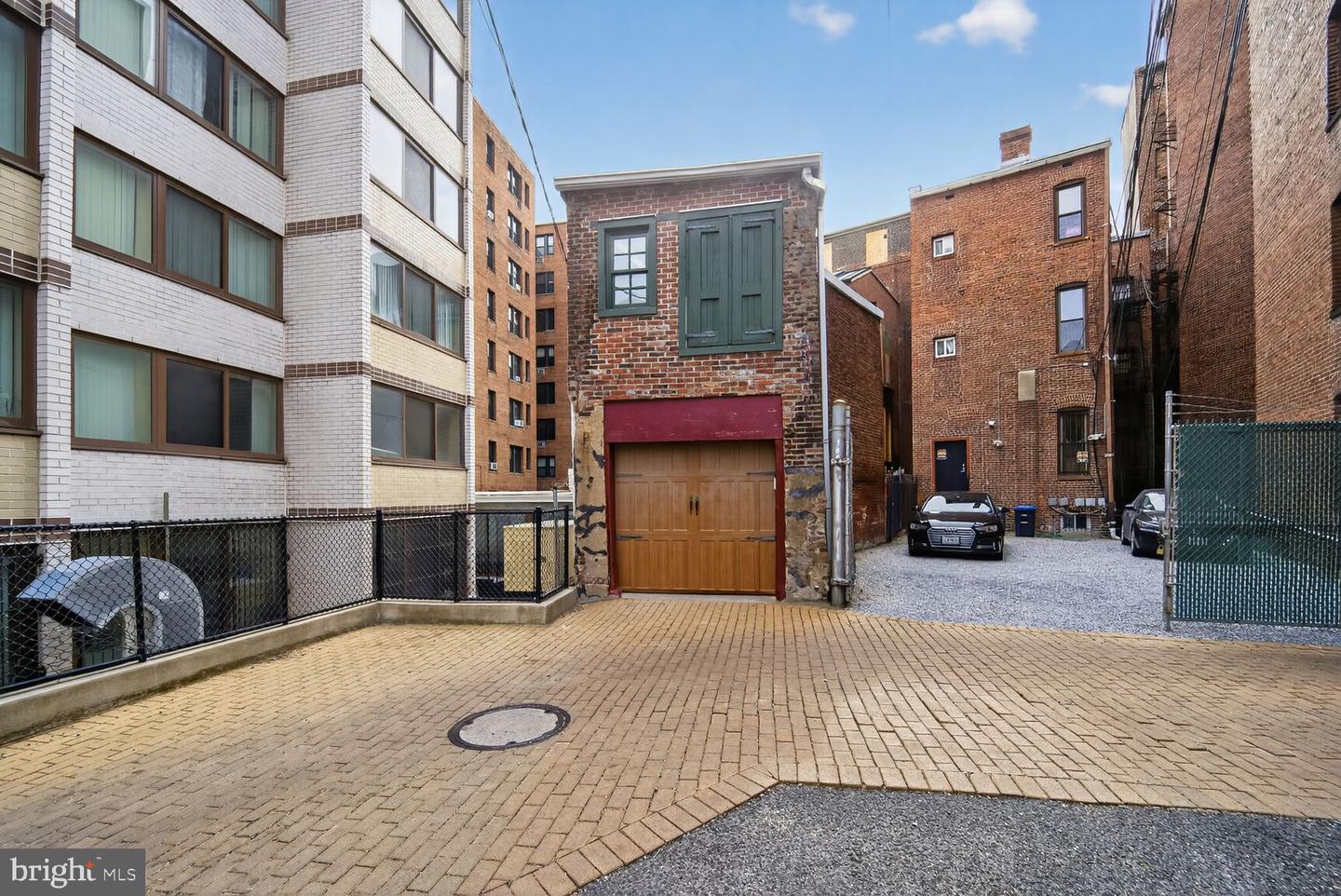 1113 MASSACHUSETTS AVE NW, WASHINGTON, District Of Columbia 20005, 12 Bedrooms Bedrooms, ,10 BathroomsBathrooms,Residential,For sale,1113 MASSACHUSETTS AVE NW,DCDC2226388 MLS # DCDC2226388